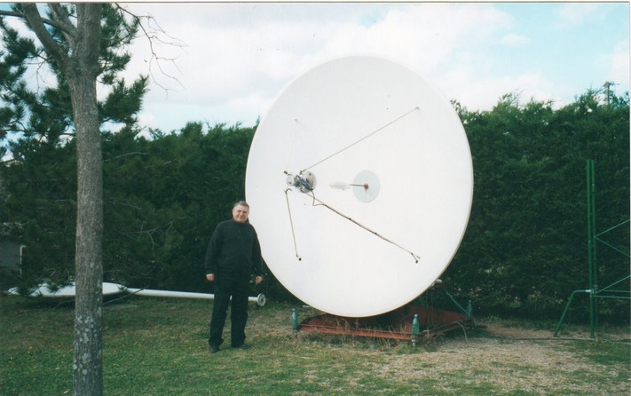 Transpondeur radio amateur en GEO Antenne ao-40